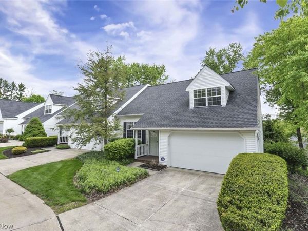6813 Chaffee Court , Brecksville, OH 44141