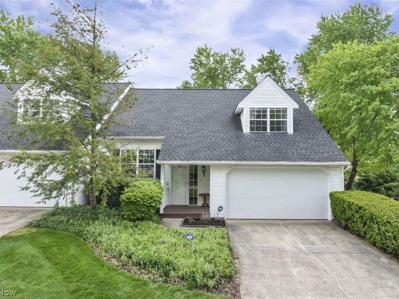 6813 Chaffee Court , Brecksville, OH 44141 Photo 2