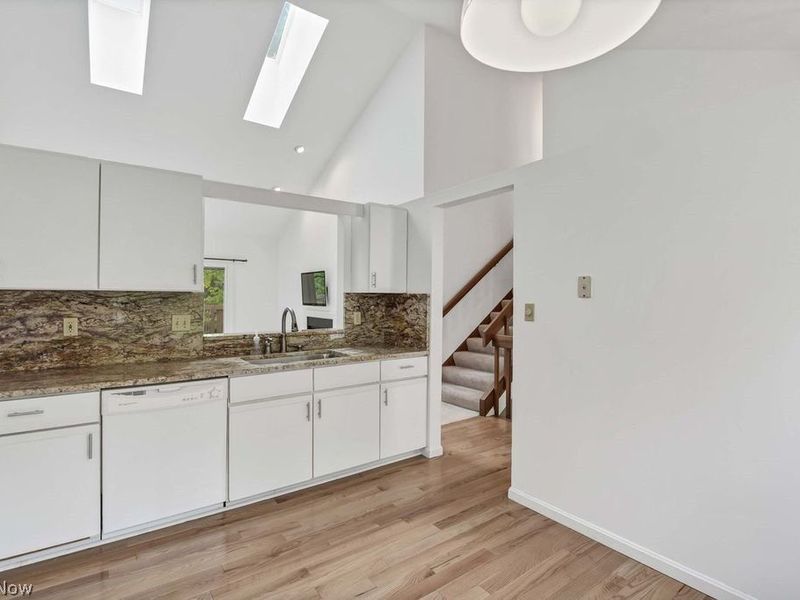 6813 Chaffee Court , Brecksville, OH 44141 Photo 6