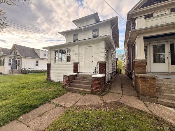 2020 Forest Avenue, Niagara Falls, NY 14301