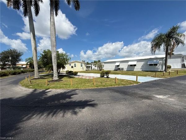 130 Dawn ST , FORT MYERS, FL 33908