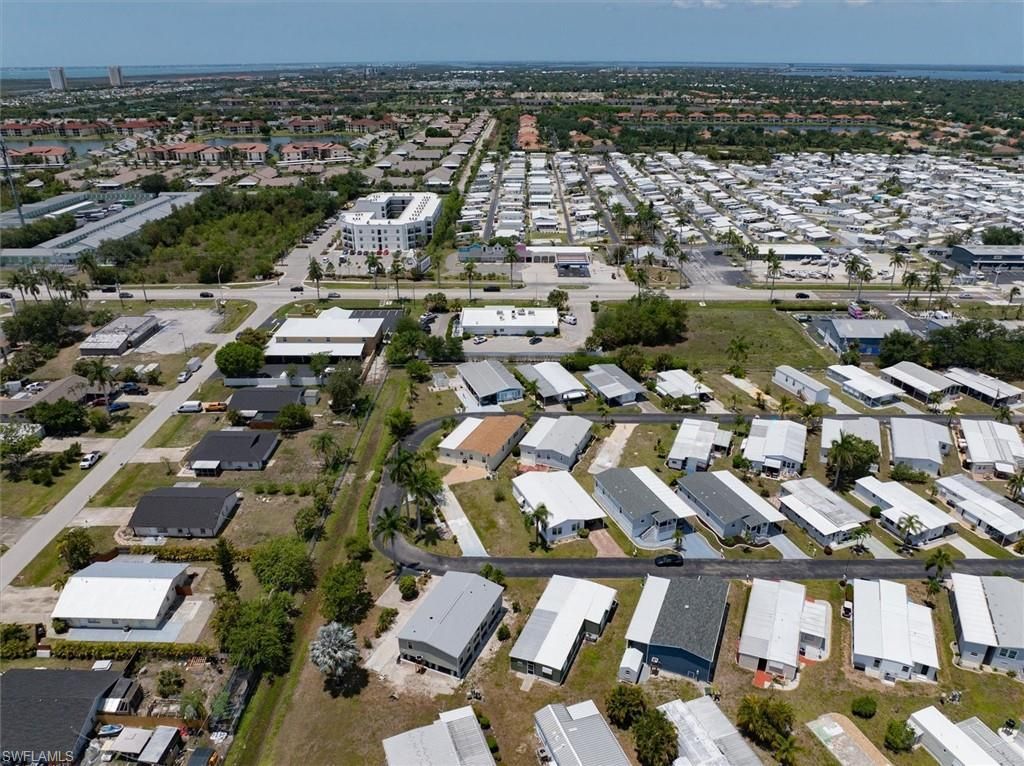 130 Dawn St , Fort Myers, FL 33908 Photo