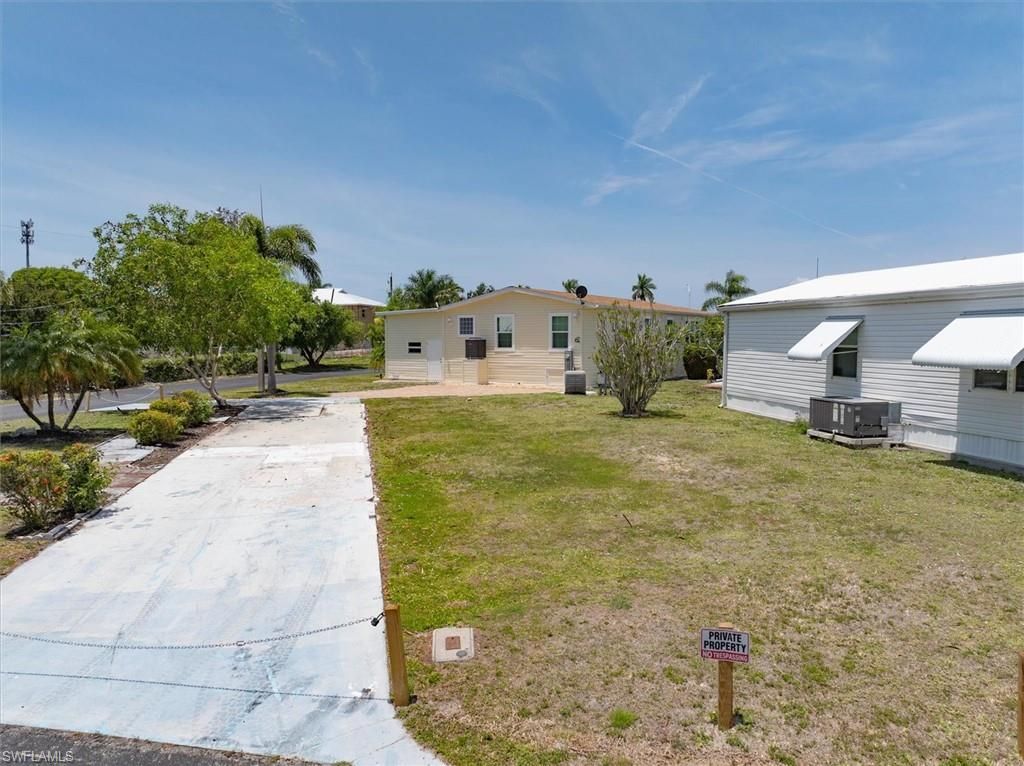 130 Dawn St , Fort Myers, FL 33908 Photo