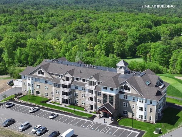 4 Longview Drive, Unit 204, Atkinson, NH 03811