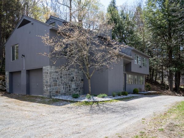 19 Maple Hill Road, Winhall, VT 05340
