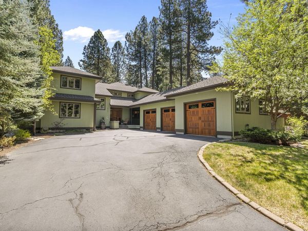 60766 Golf Village Loop, Bend, OR 97702