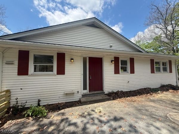 16 Sunset Trl, Rockaway, NJ 07866