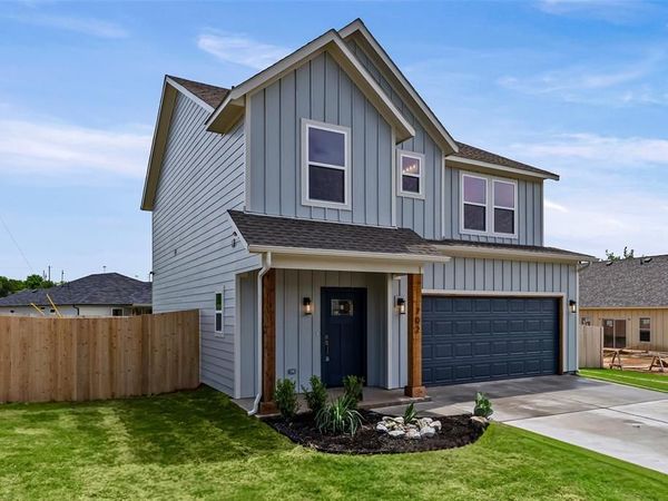 702 Perkins Court, Granbury, TX 76048