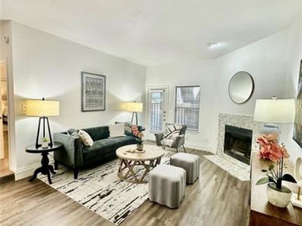 7340 Skillman Street , Unit 405, Dallas, TX 75231