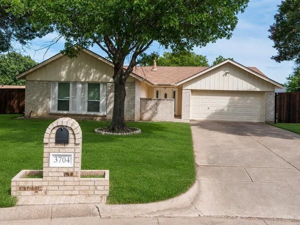 3704 Misty Court , Fort Worth, TX 76133