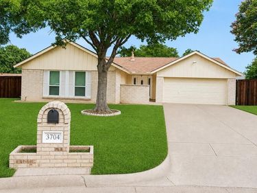 3704 Misty Court, Fort Worth, TX 76133