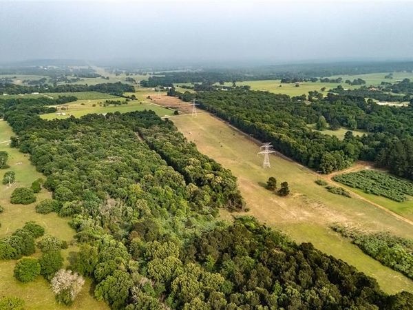 000 County Road 4520 , Larue, TX 75770