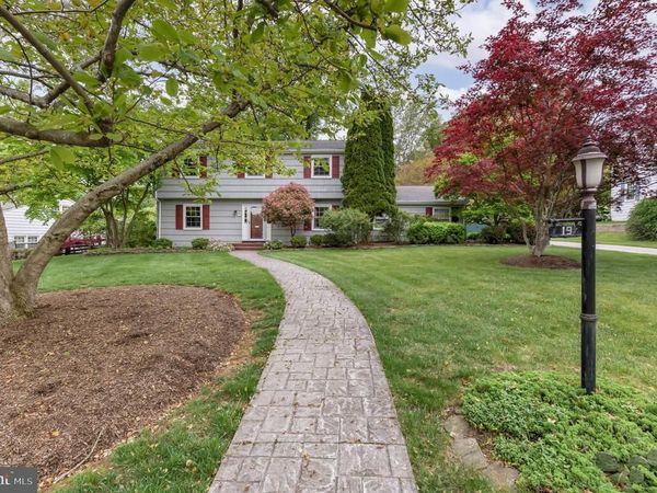19 FARM ROAD, EWING, NJ 08638