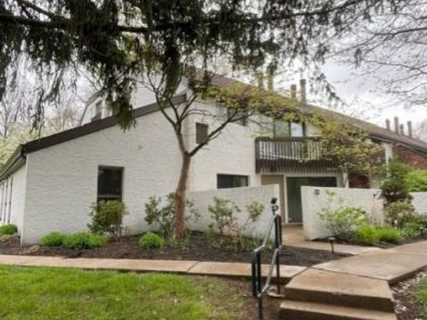 803 STRATFORD DRIVE, STATE COLLEGE, PA 16801