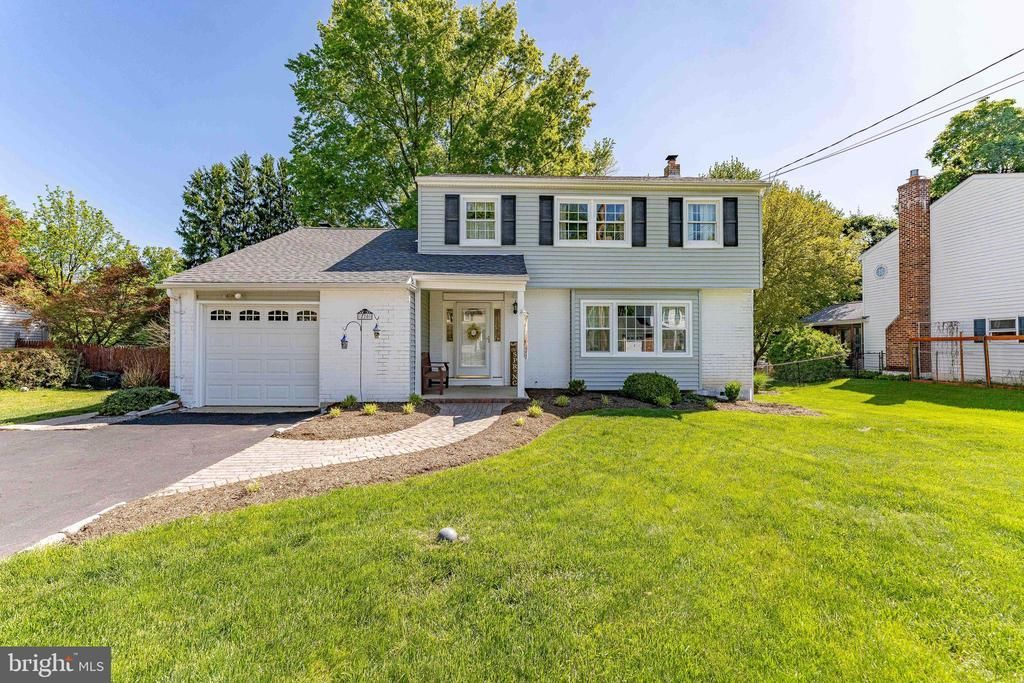 120 Lakeview Drive, Exton, PA 19341 Main Photo
