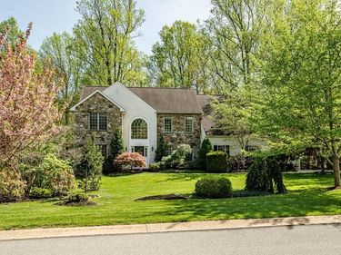 1413 HAMPTON DRIVE, DOWNINGTOWN, PA 19335