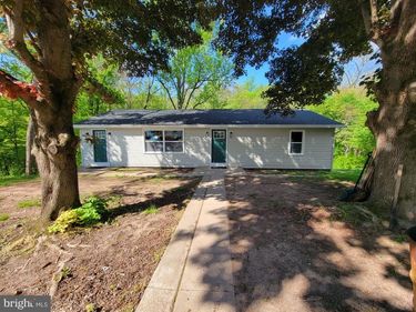 1341 LYTER ROAD, DAUPHIN, PA 17018