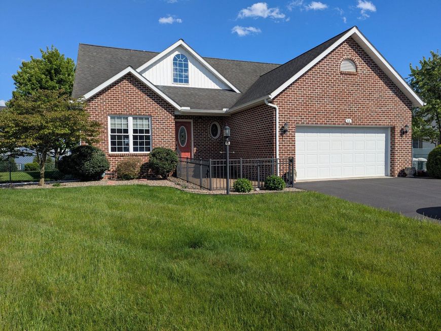 316 Martina Drive, Chambersburg, PA 17201 Main Photo