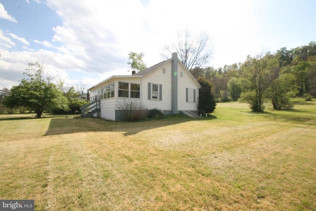11133 POGUE ROAD, ORBISONIA, PA 17243