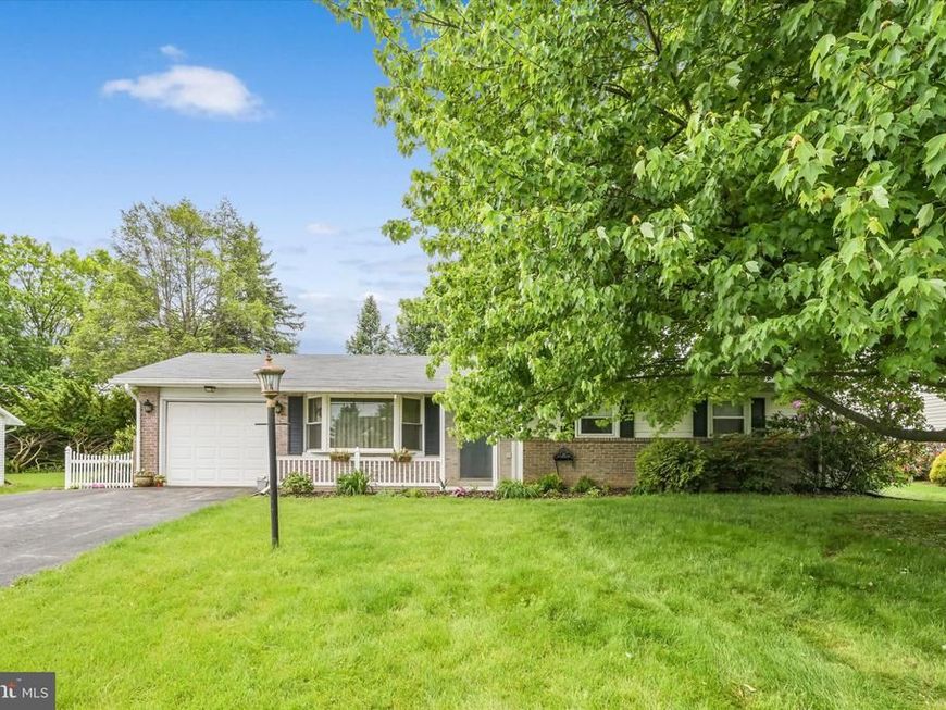 334 E Oregon Road, Lititz, PA 17543 Main Photo