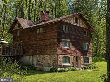 11649 SMITH HOLLOW ROAD, BROGUE, PA 17309