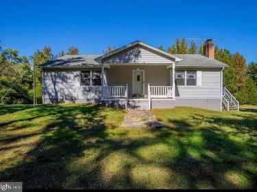9001 STAGE COACH ROAD, NATHALIE, VA 24577