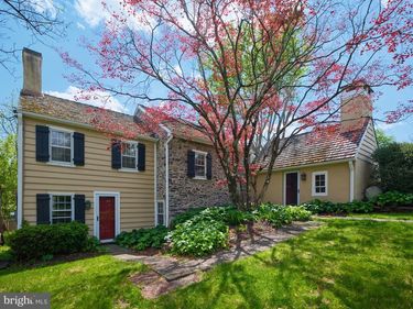 2135 S SUGAN ROAD, NEW HOPE, PA 18938