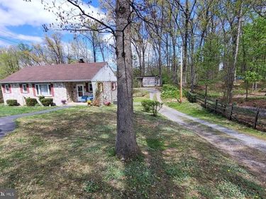 1859 1861 LEAFMORE ROAD, CHAMBERSBURG, PA 17202