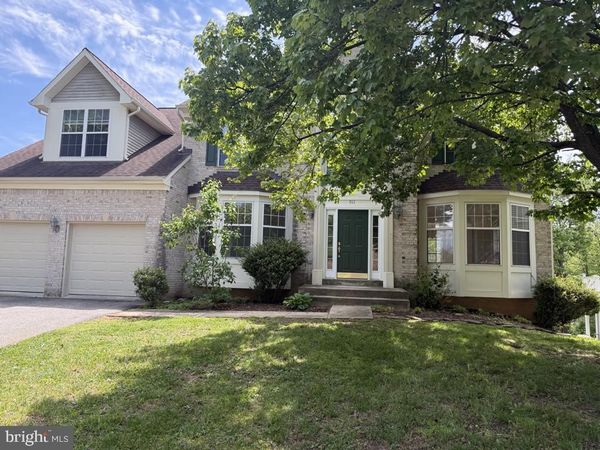 911 LAKE FRONT DRIVE, BOWIE, MD 20721