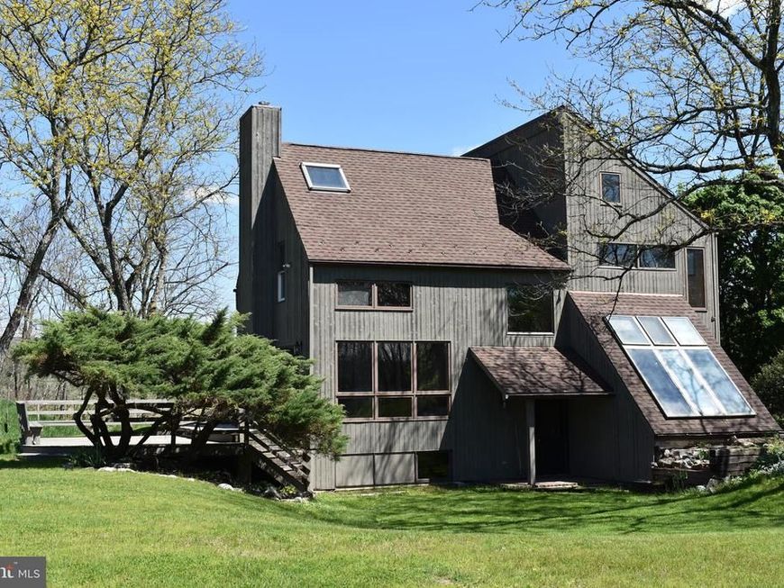 263 Hawk Mountain Road, Kempton, PA 19529 Main Photo