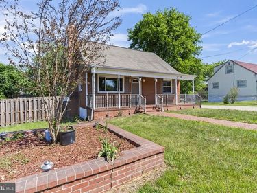 7596 AMHERST DRIVE, MANASSAS, VA 20111