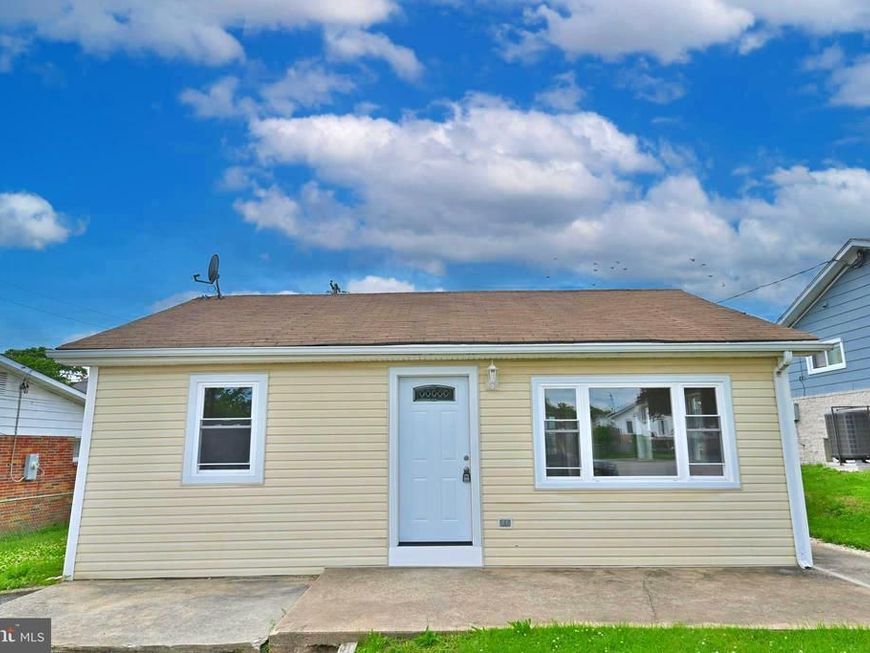 34 Compass Road, Middle River, MD 21220 Main Photo
