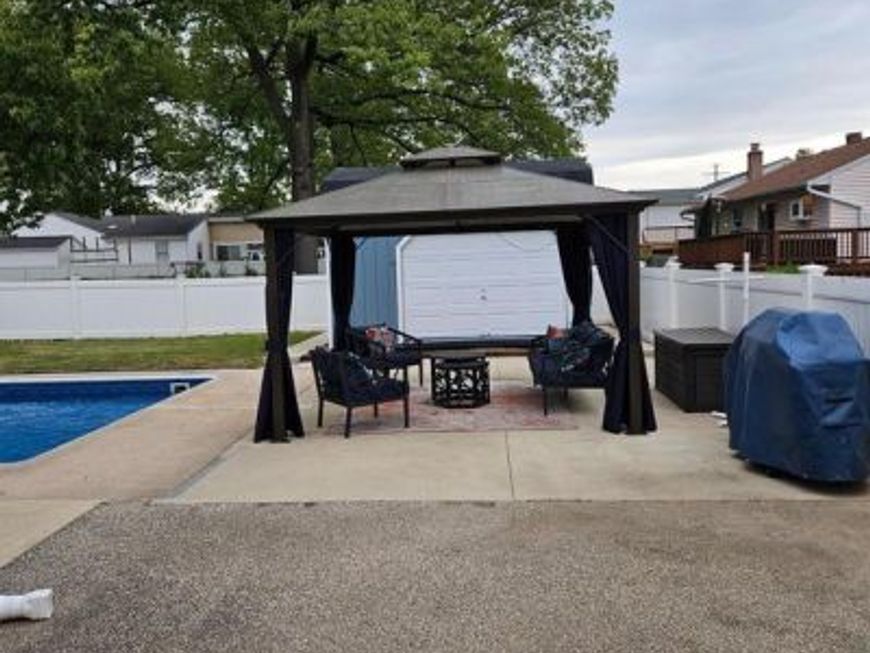 7947 Roxbury Drive, Glen Burnie, MD 21061 Main Photo