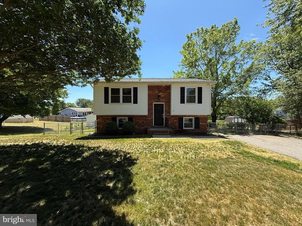 74 Powers Street, Fredericksburg, VA 22407 Main Photo