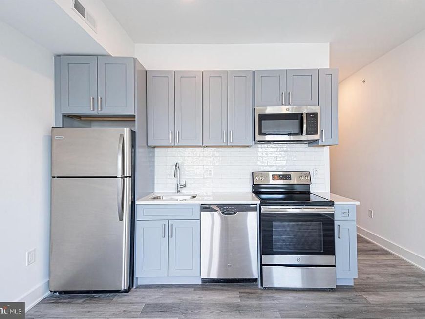 1524 South Street, Unit 606, Philadelphia, PA 19146 Main Photo