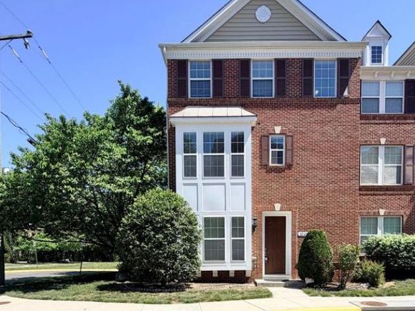 2048 BLUNT LANE, ALEXANDRIA, VA 22303