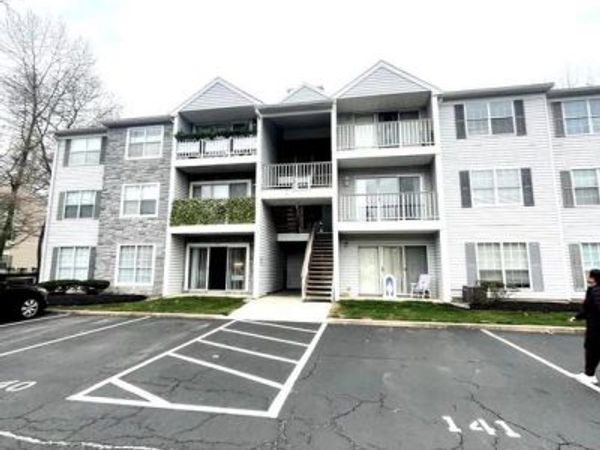 16 ASPEN COURT, Unit 16, HAMILTON, NJ 08619