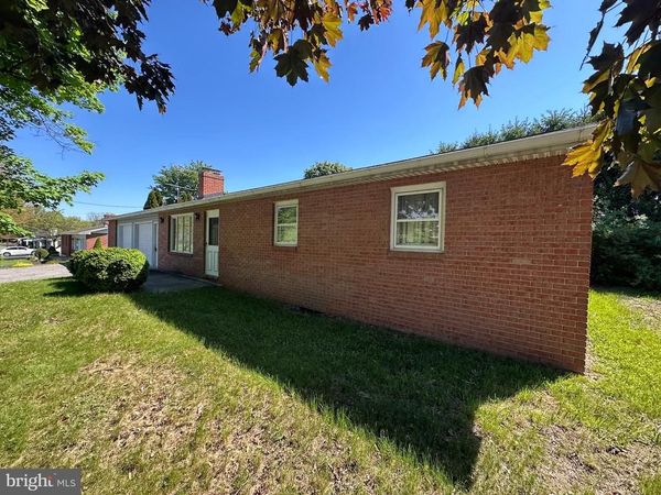 3814 SYCAMORE GROVE ROAD, CHAMBERSBURG, PA 17202