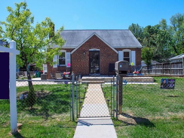 3709 KENNEDY PLACE, HYATTSVILLE, MD 20782