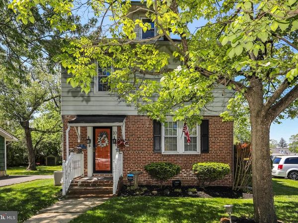 10 S LENOLA ROAD, MOORESTOWN, NJ 08057