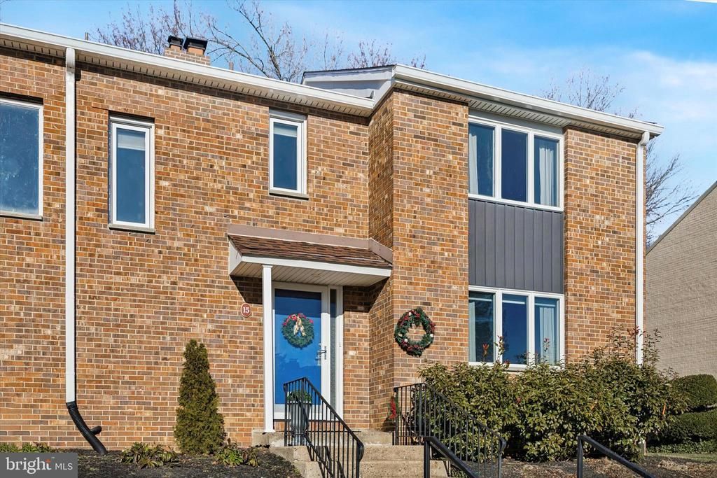 15 W Close, Moorestown, NJ 08057 Main Photo