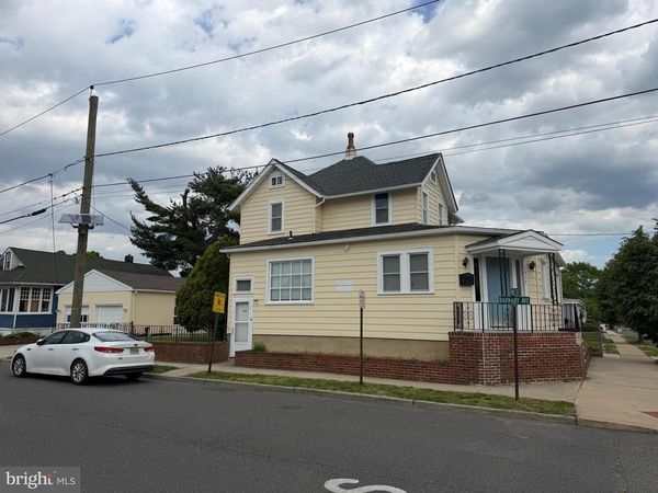 1017 MARKET STREET, GLOUCESTER CITY, NJ 08030