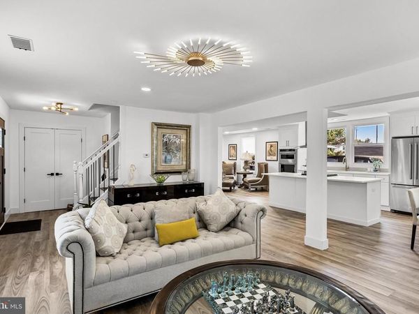 6 CHERRYWOOD DRIVE, CLEMENTON, NJ 08021