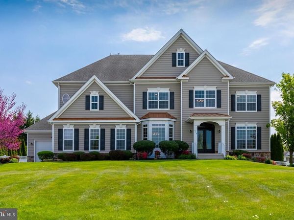 818 DERIUS DRIVE, MICKLETON, NJ 08056