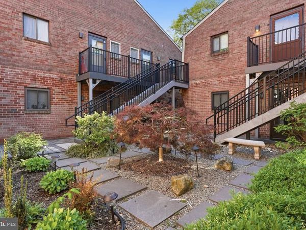 702 MEADOW WOODS LANE, LAWRENCE, NJ 08648