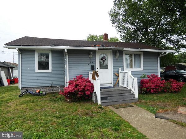 256 H STREET, CARNEYS POINT, NJ 08069