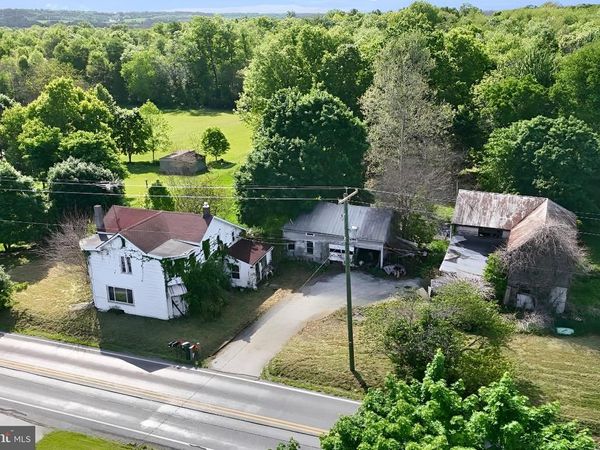 566 HUNTERSTOWN ROAD, GETTYSBURG, PA 17325