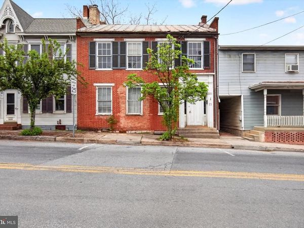 21 E MAIN STREET, NEWVILLE, PA 17241