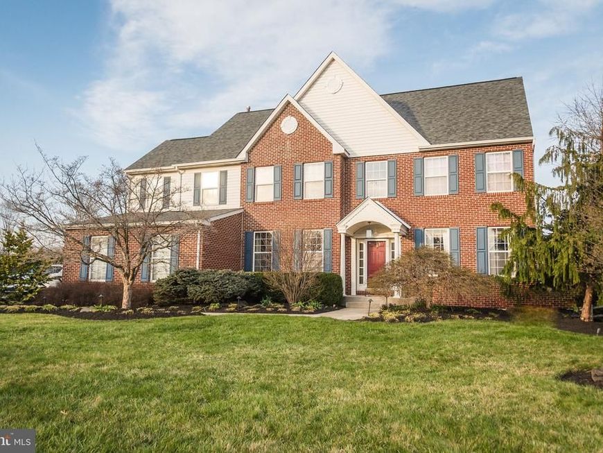 208 Belgian Drive, Spring City, PA 19475 Main Photo