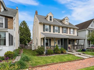 631 S BROAD STREET, KENNETT SQUARE, PA 19348